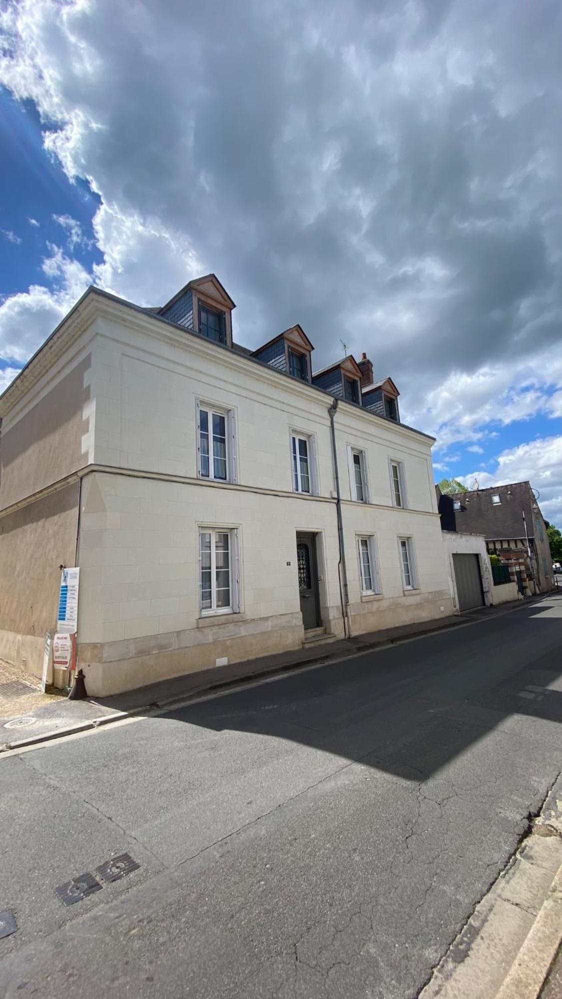 La Leonardine A Deux Pas Du Chateau Royal Amboise Exterior foto